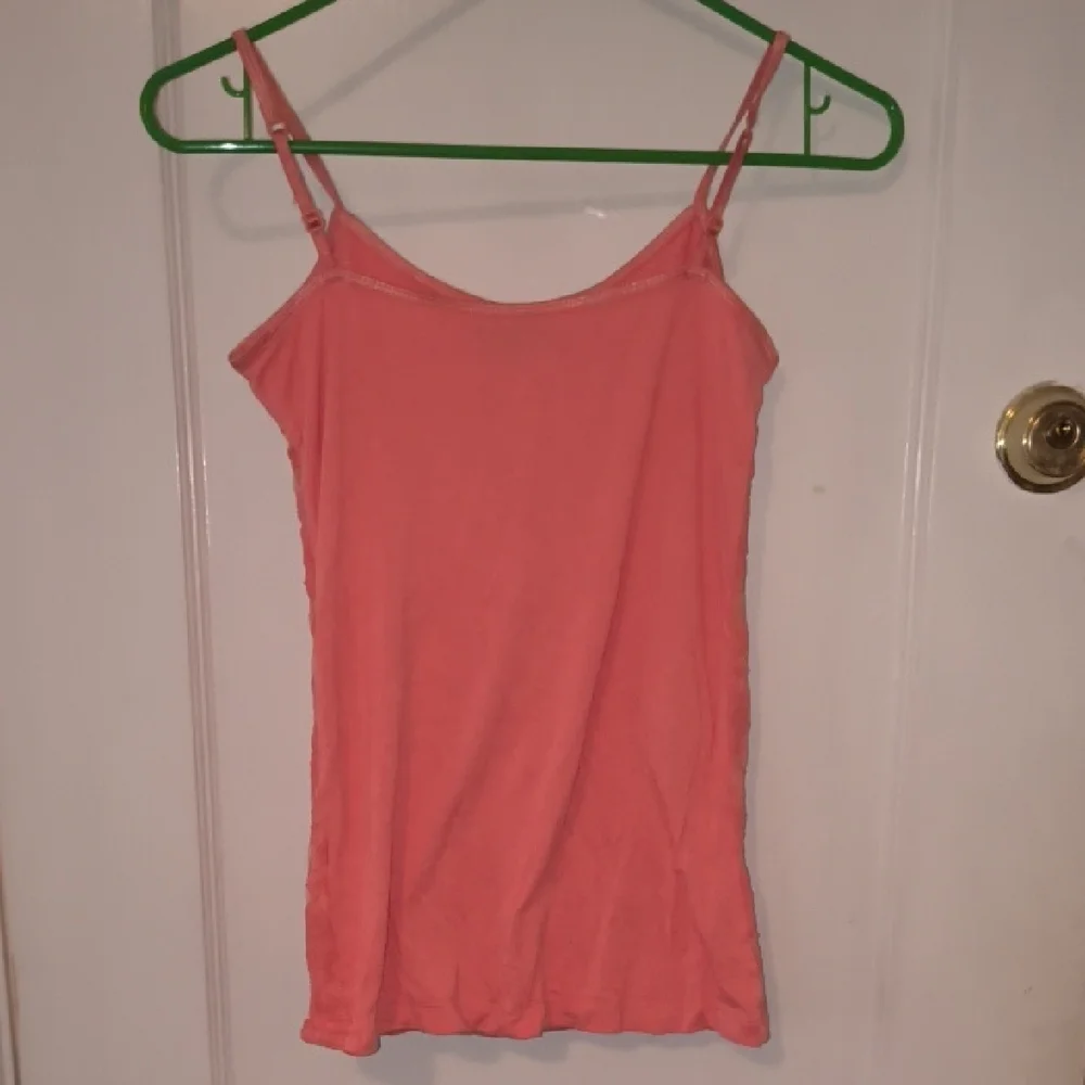 Code | Elegant Lace Camisole in Pink - Picture 4 of 4